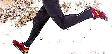 heel_striking_lower_leg_injuries_top_foot_pain_run_forefoot_bretta_riches