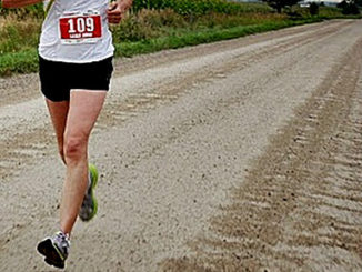 Heel Strike Runners Show Knee Cartilage Inflammation After Marathon