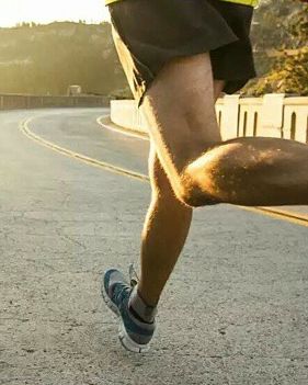 How Heel Strike Running Hurts the Achilles Tendon