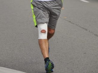 Dangers of a Knee Brace Strap for Runners