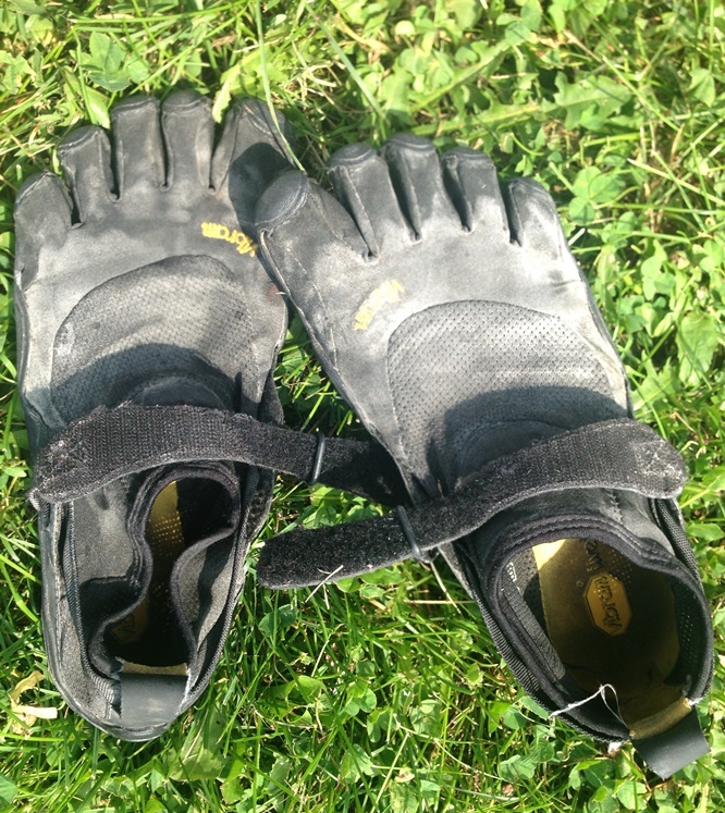 It is Better to Wear Minimalist Shoes?