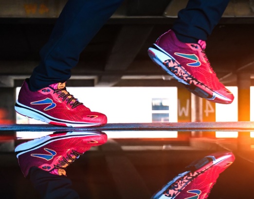 Newton Running Shoes Found to be Better for Your Knees