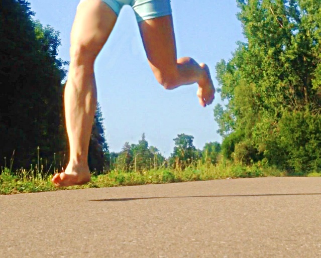 What is Proprioceptive Sense and How Tapping Into it via Barefoot Running Can Help You Run